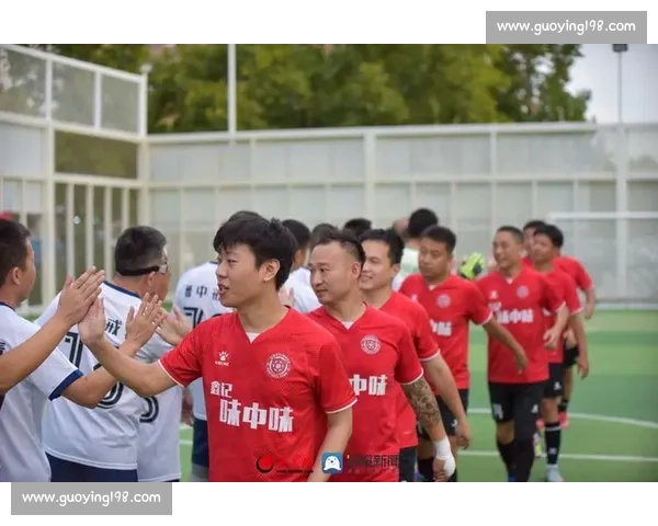 从青训到职业联赛足球运动推动城市文化与全民健康发展之路